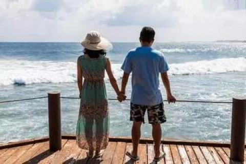 女朋友跟我分手了怎么追回：四步重建关系法